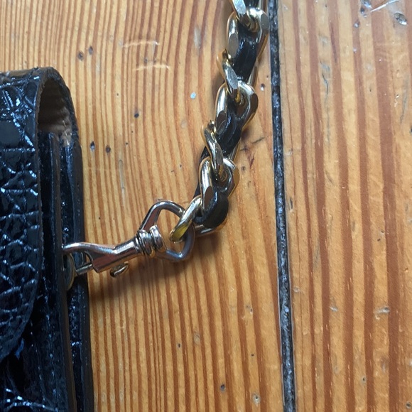 Vintage 80s patent leather croc print envelope crossbody/shoulder bag w chain - Picture 5 of 13